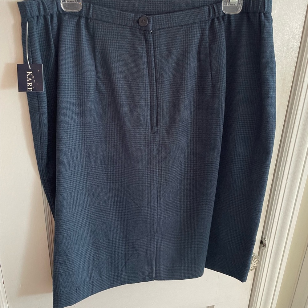Vintage Karen Scott Women's Blue Jacket and Skirt New With Tags - Picture 6 of 9